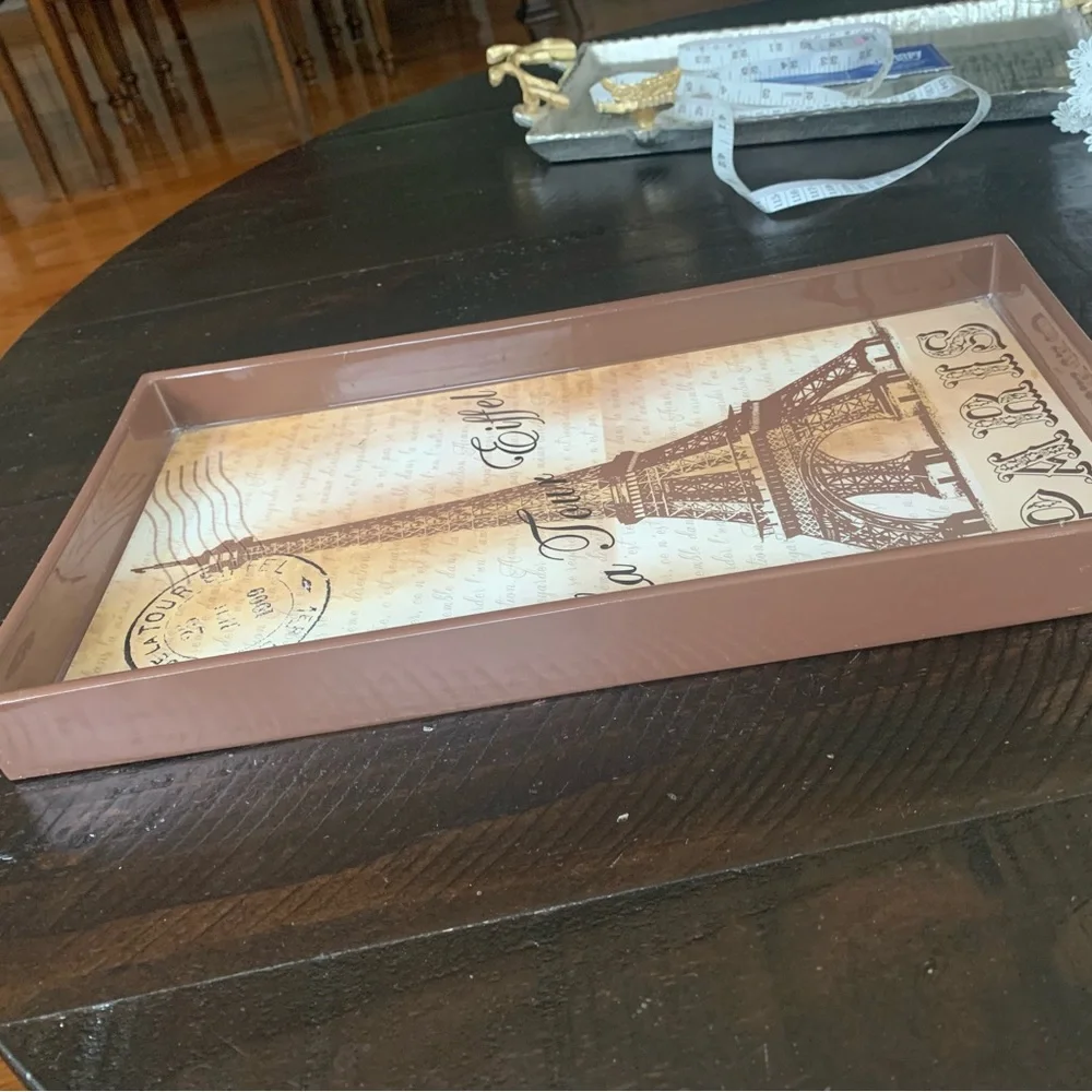 Tray for toiletries